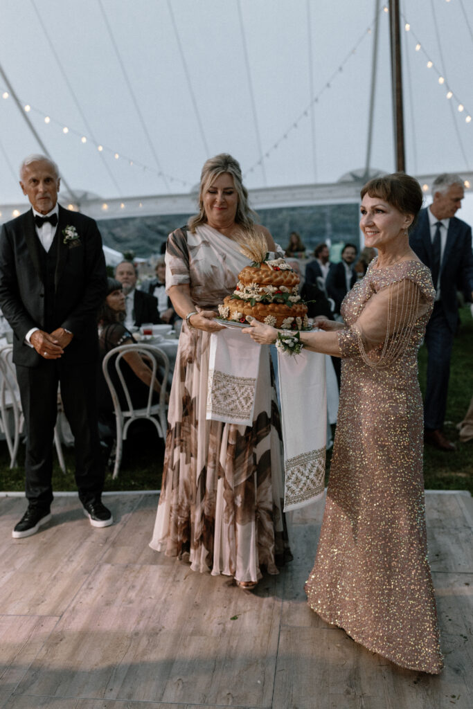 Korovai ceremony at a Ukrainian wedding in Wisconsin, captured by Florapine Photography